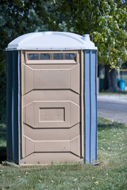 Best Affordable portable toilet rental  in English, IN